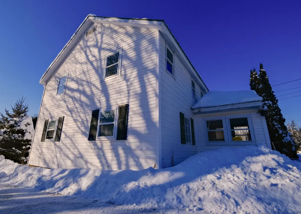 818 Main Street Cavendish VT 05142