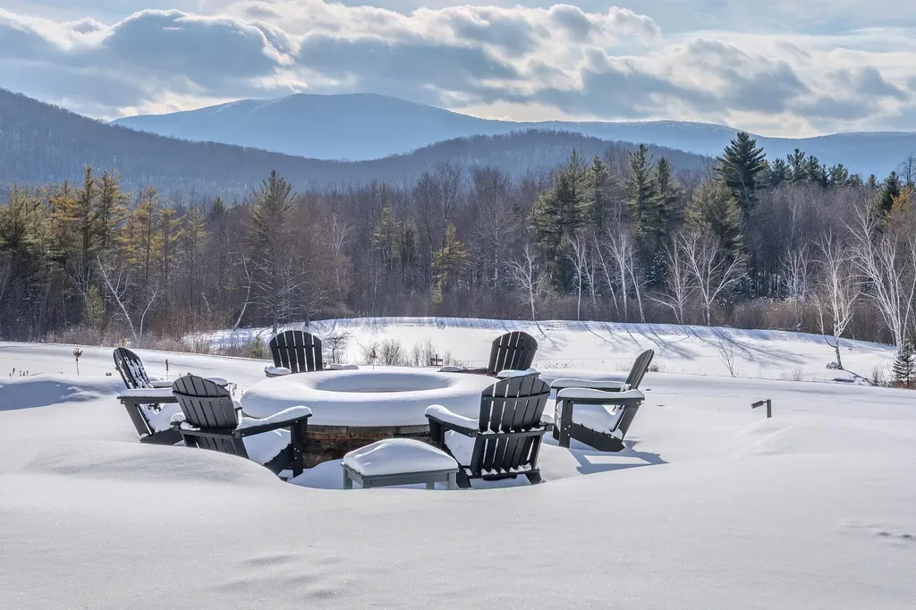 1060 Upper Hollow Road Dorset VT 05251