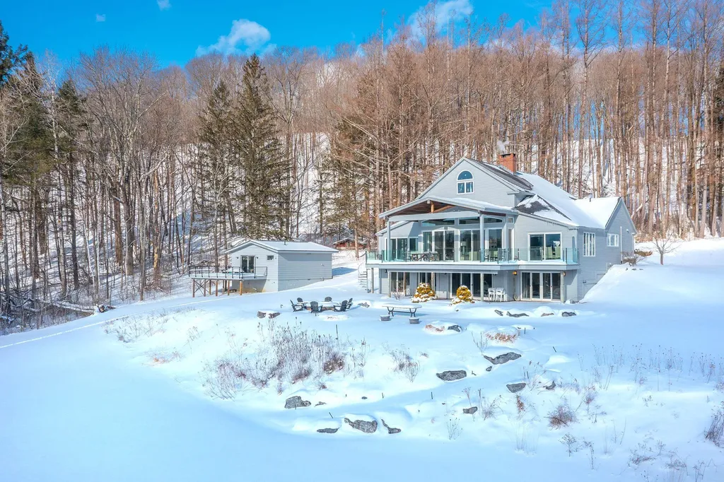 1060 Upper Hollow Road Dorset VT 05251