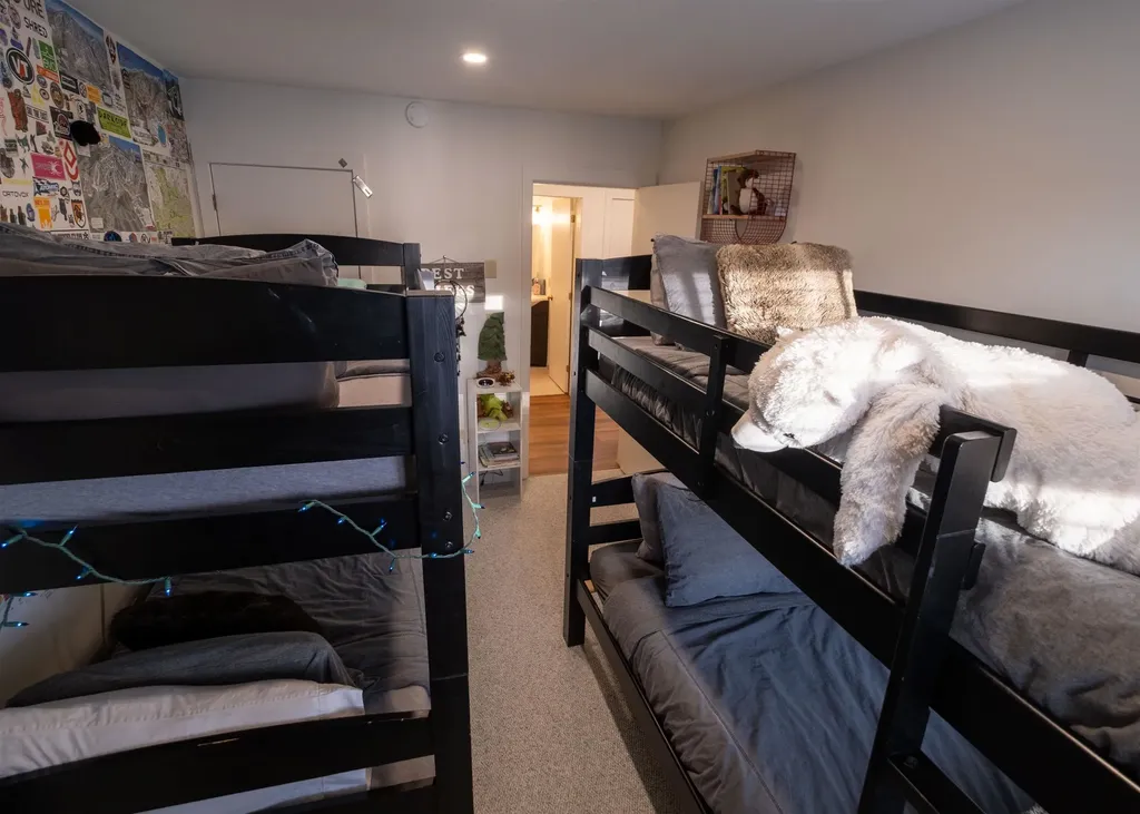 97 Okemo Trailside Extension Ludlow VT 05149