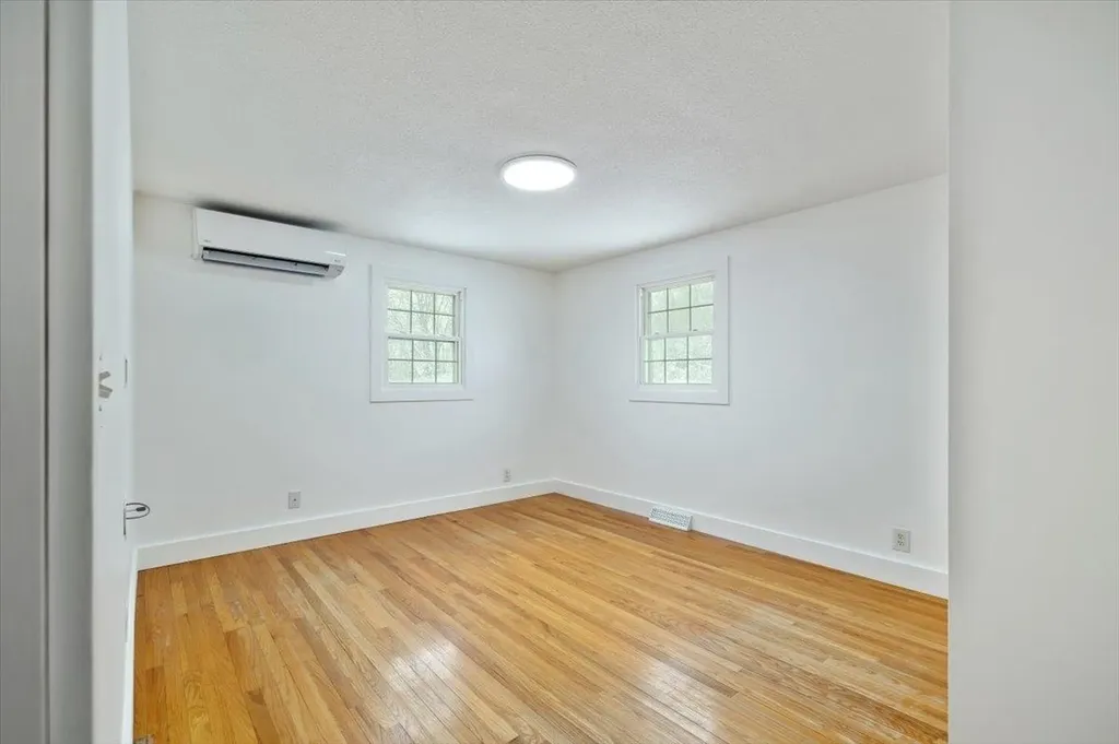 11 Sunny View Drive Jericho VT 05465