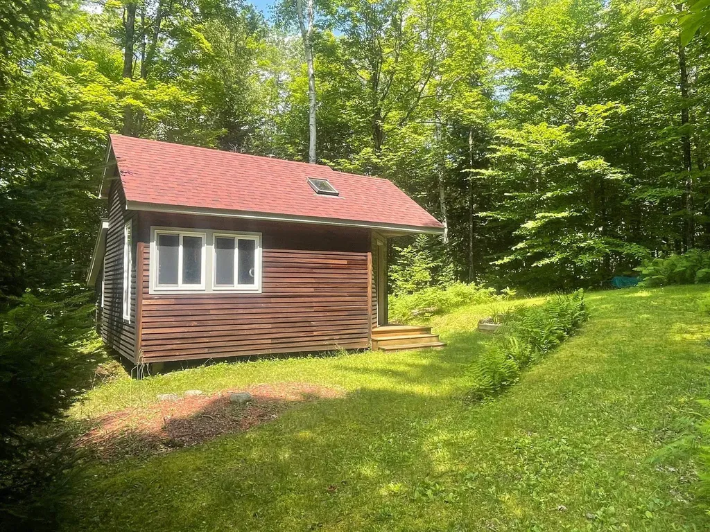 1751 Kingdom Road Vershire VT 05079