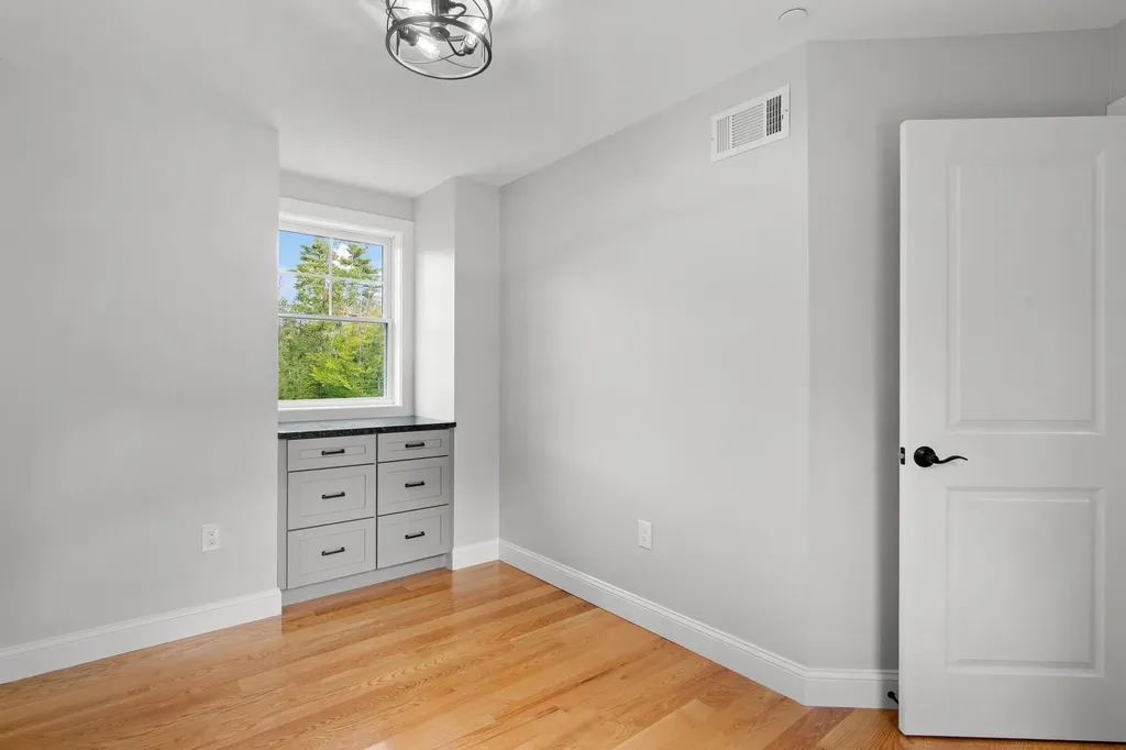 F88-10 Mcgettigan Road Wilton NH 03086