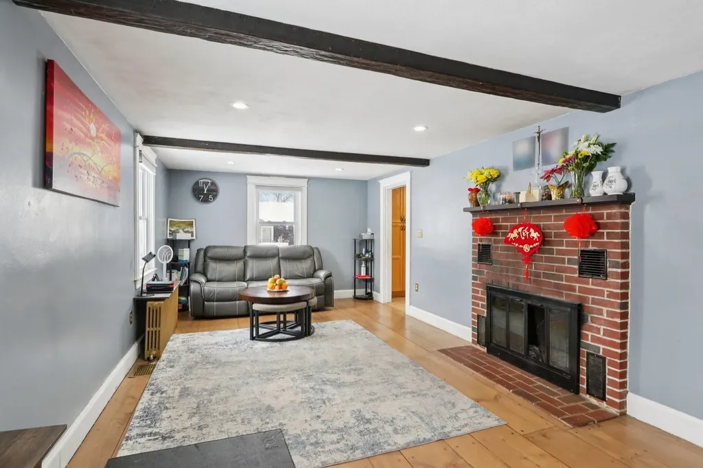 6 Forest Drive Seabrook NH 03874