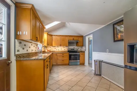 6 Forest Drive Seabrook NH 03874