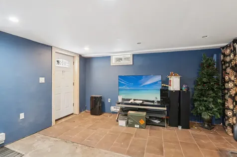 6 Forest Drive Seabrook NH 03874