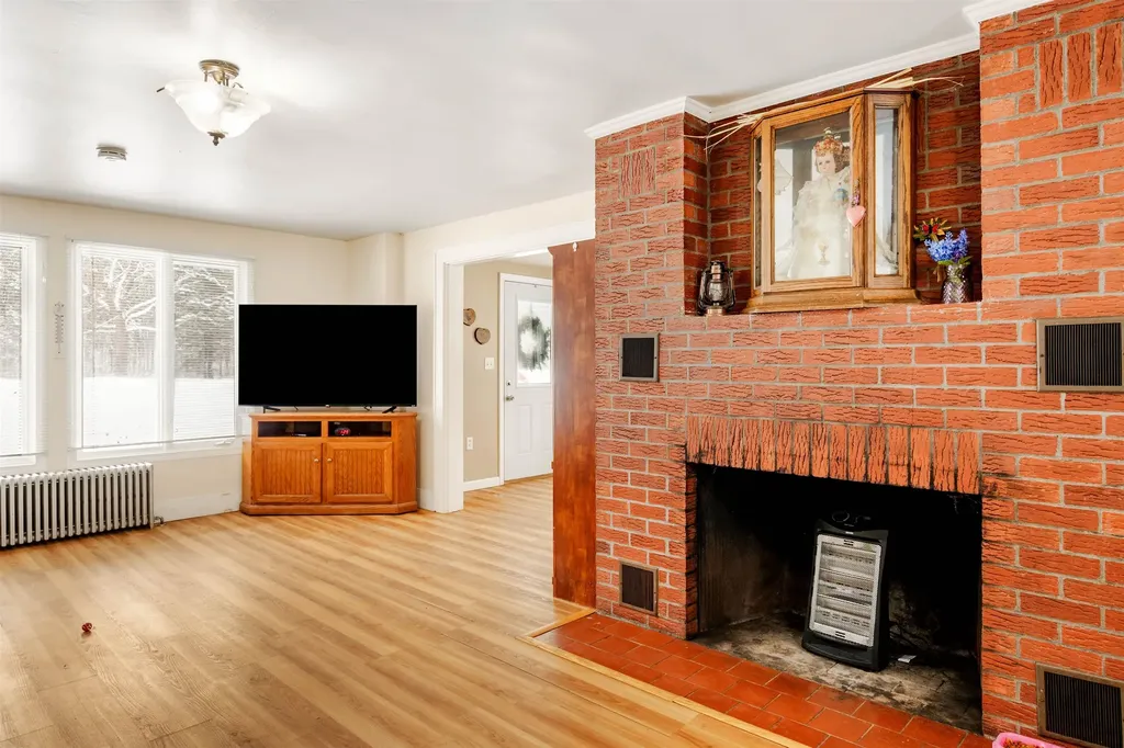 1813 Us-3 Columbia NH 03576