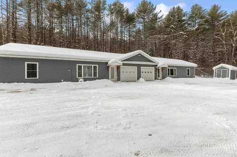 30 Pine Street Newport NH 03773