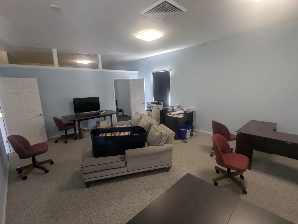 9 Simon Street Nashua NH 03060