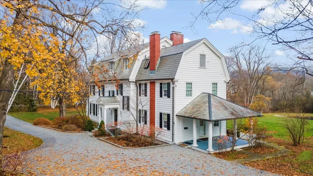 16 West Road Bennington VT 05201