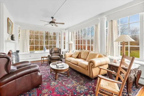 16 West Road Bennington VT 05201