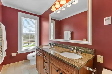 16 West Road Bennington VT 05201