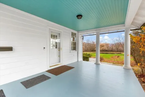 16 West Road Bennington VT 05201