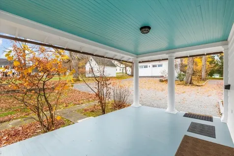 16 West Road Bennington VT 05201