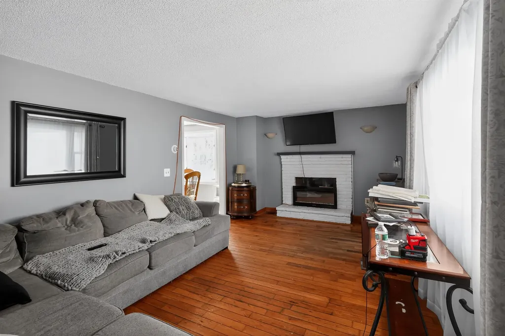 35 Winterhill Road Goffstown NH 03045