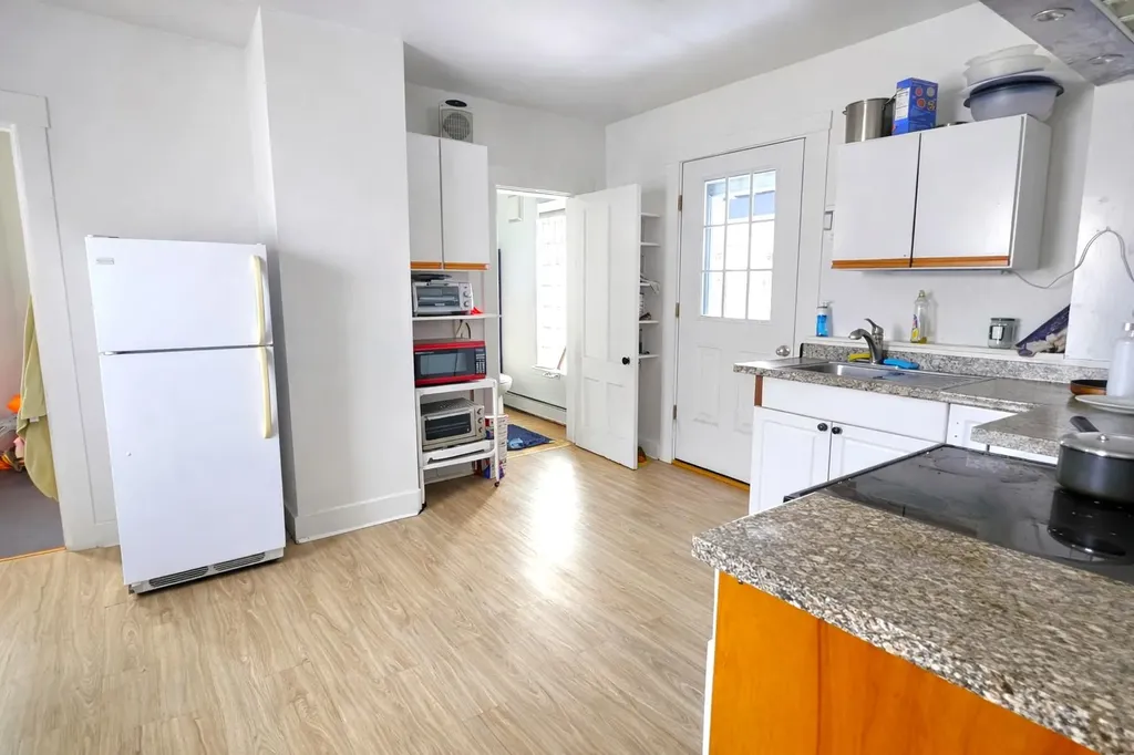 176 High Street Brattleboro VT 05301