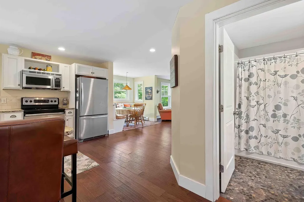 760 Pleasant Street New London NH 03257