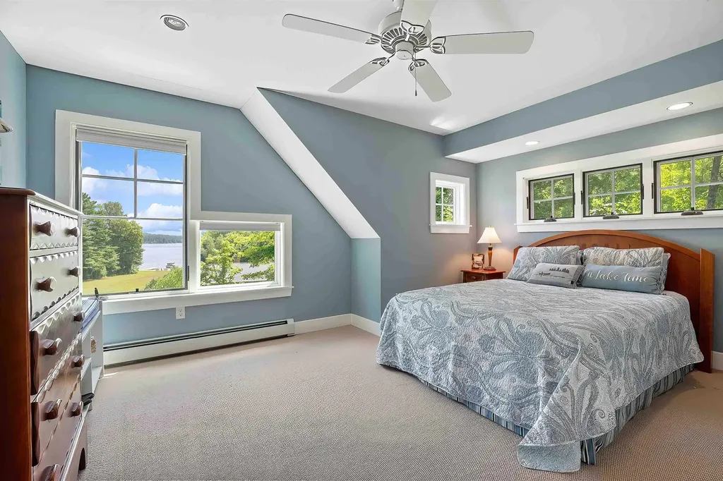 760 Pleasant Street New London NH 03257