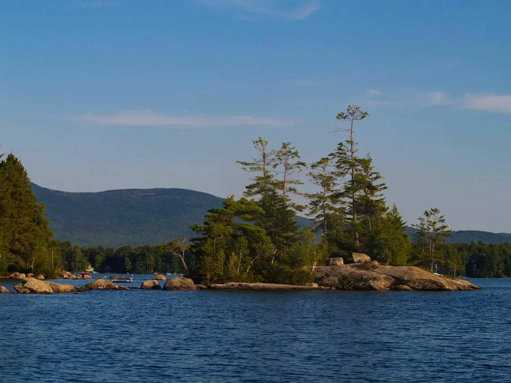 760 Pleasant Street New London NH 03257