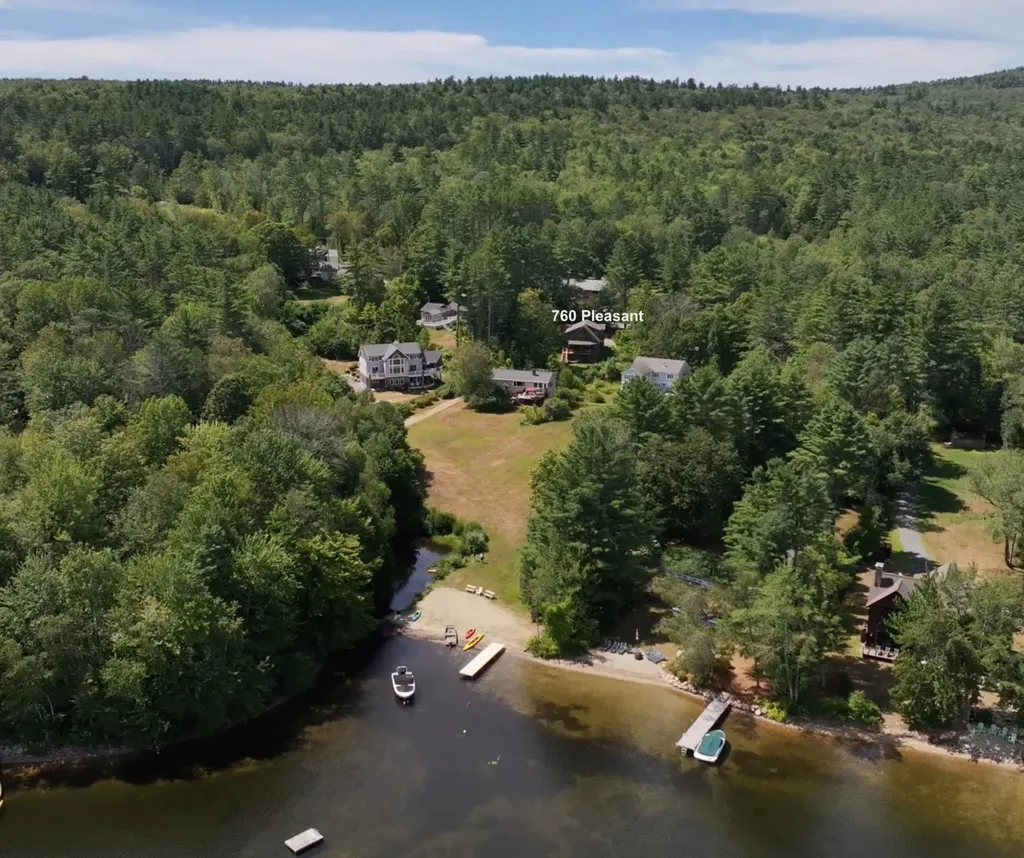 760 Pleasant Street New London NH 03257