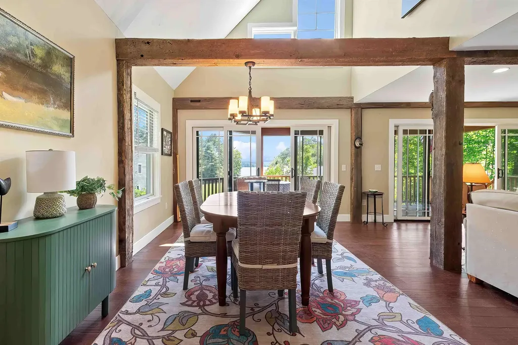 760 Pleasant Street New London NH 03257