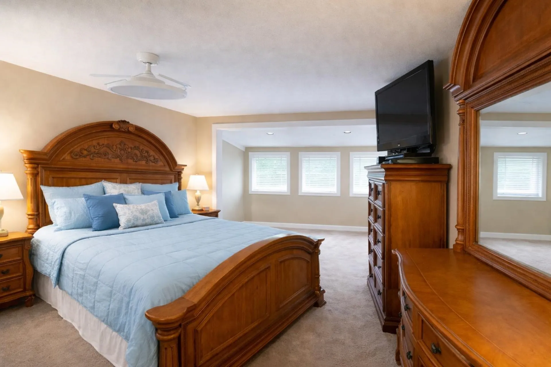 66 Hawke Lane Danville NH 03819