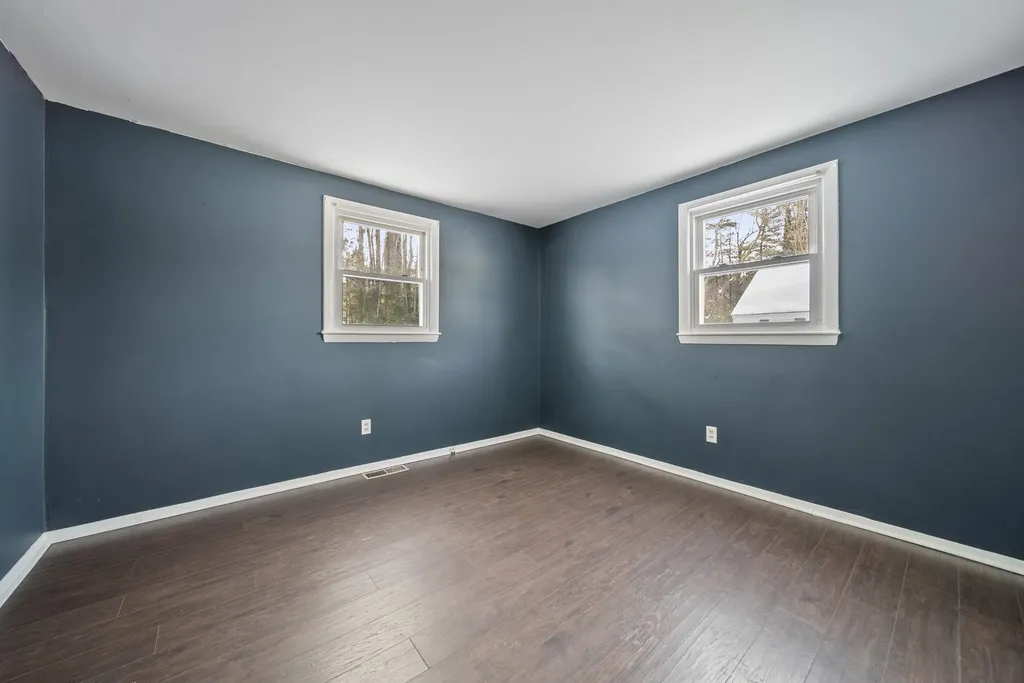 4 Portchester Drive Nashua NH 03062