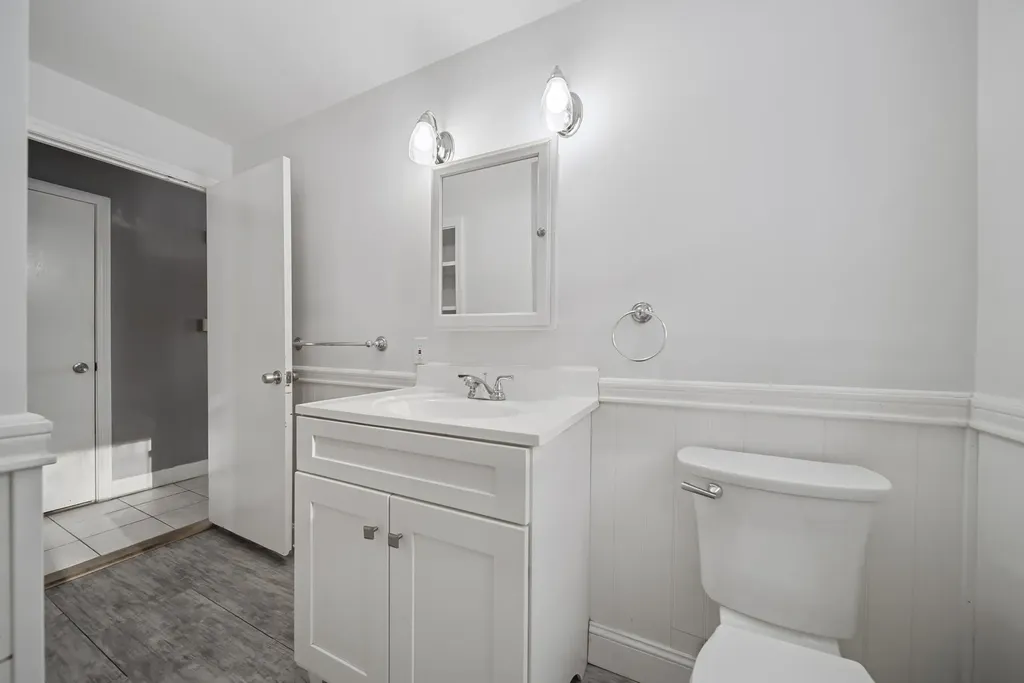 4 Portchester Drive Nashua NH 03062