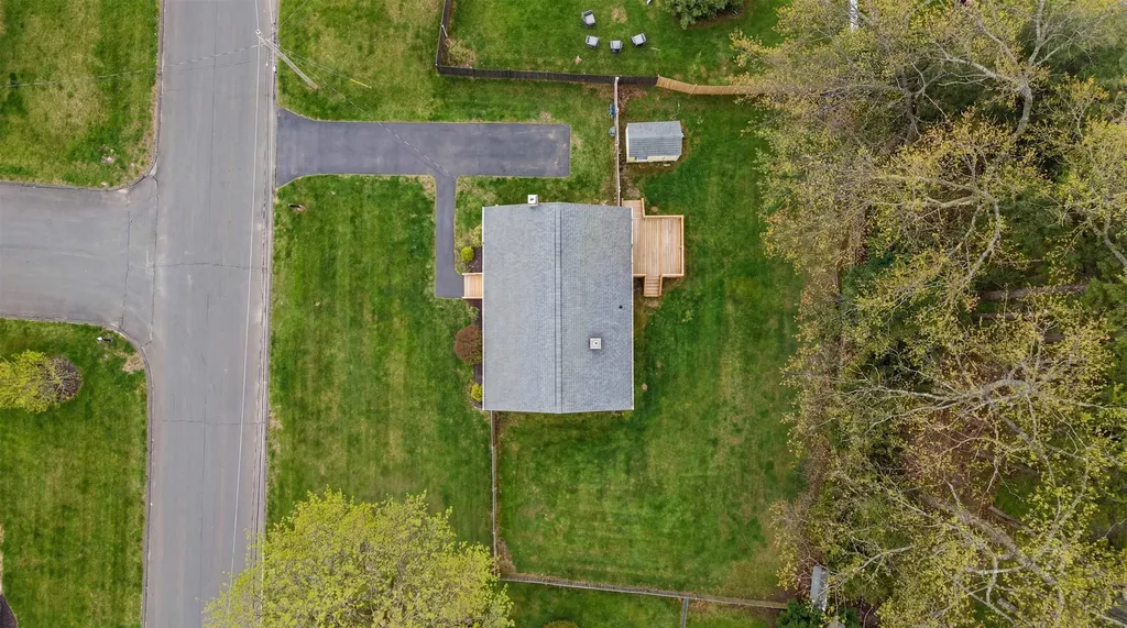 4 Portchester Drive Nashua NH 03062