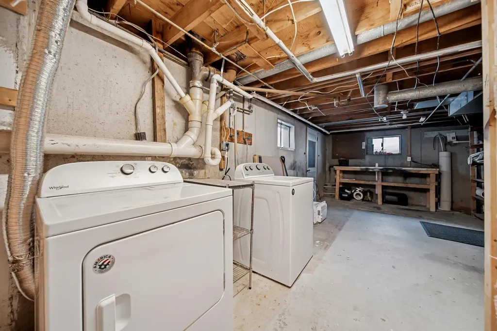 4 Portchester Drive Nashua NH 03062