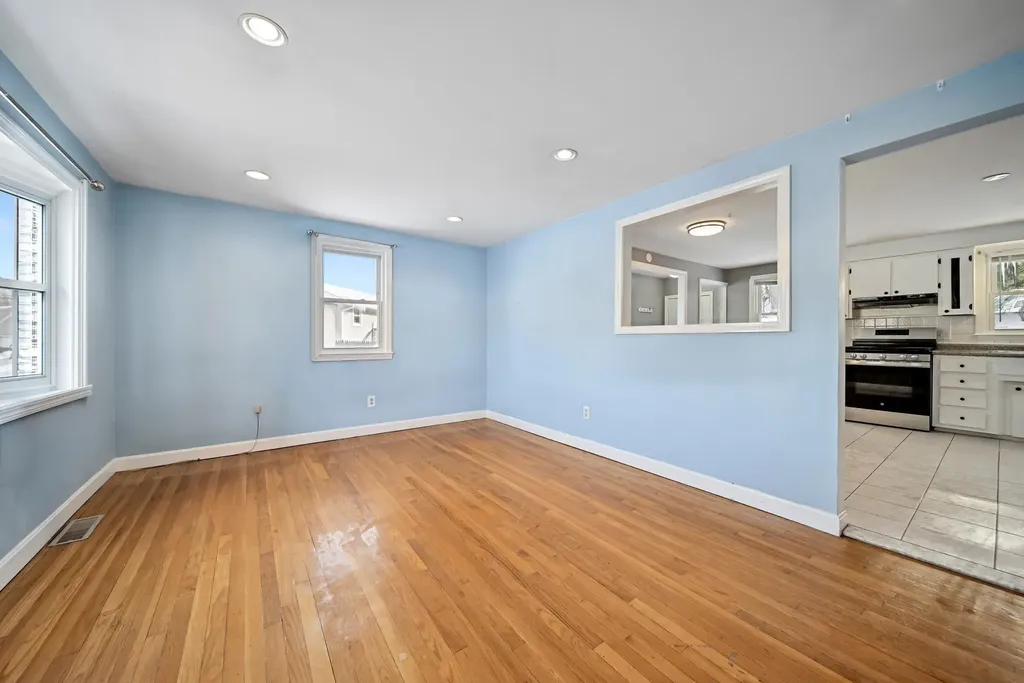 4 Portchester Drive Nashua NH 03062