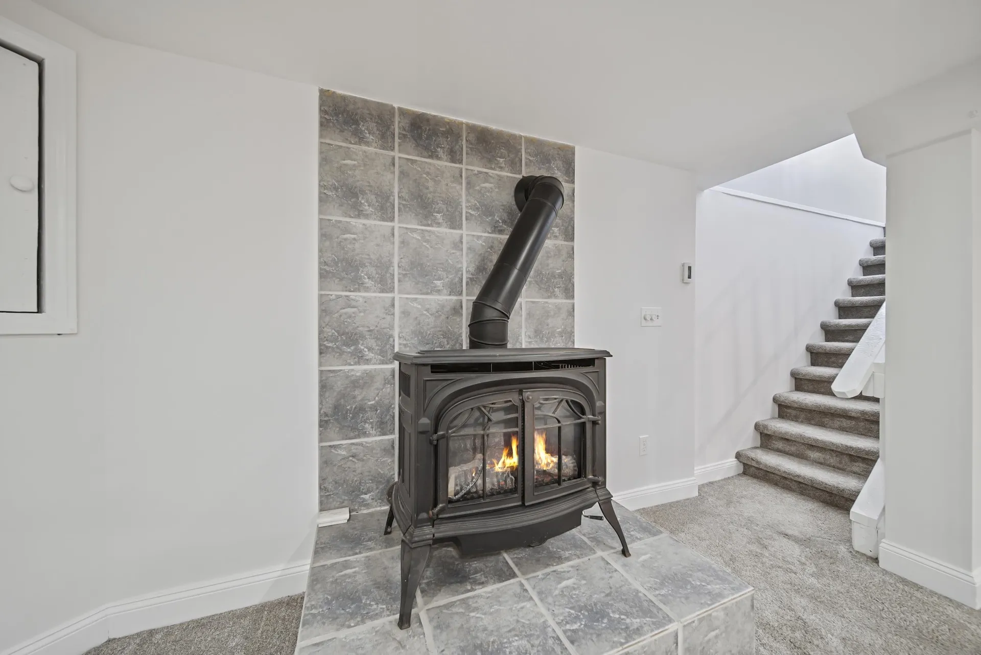 4 Portchester Drive Nashua NH 03062