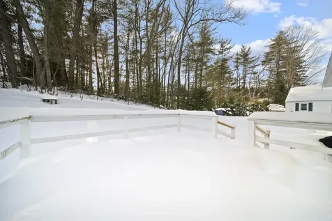 4 Portchester Drive Nashua NH 03062