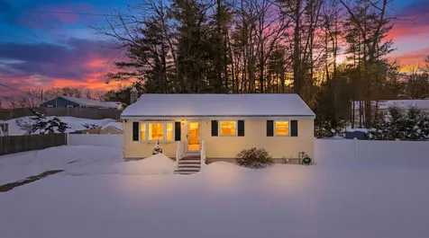 4 Portchester Drive Nashua NH 03062