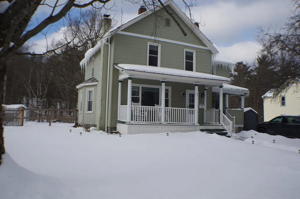 25 Gibbs Street Proctor VT 05765