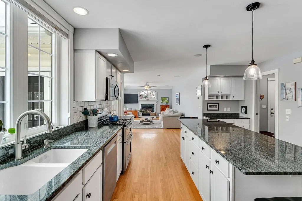 23 Vale Drive South Burlington VT 05403