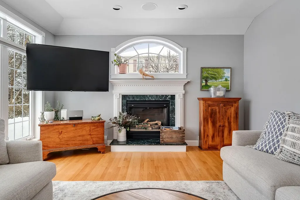 23 Vale Drive South Burlington VT 05403