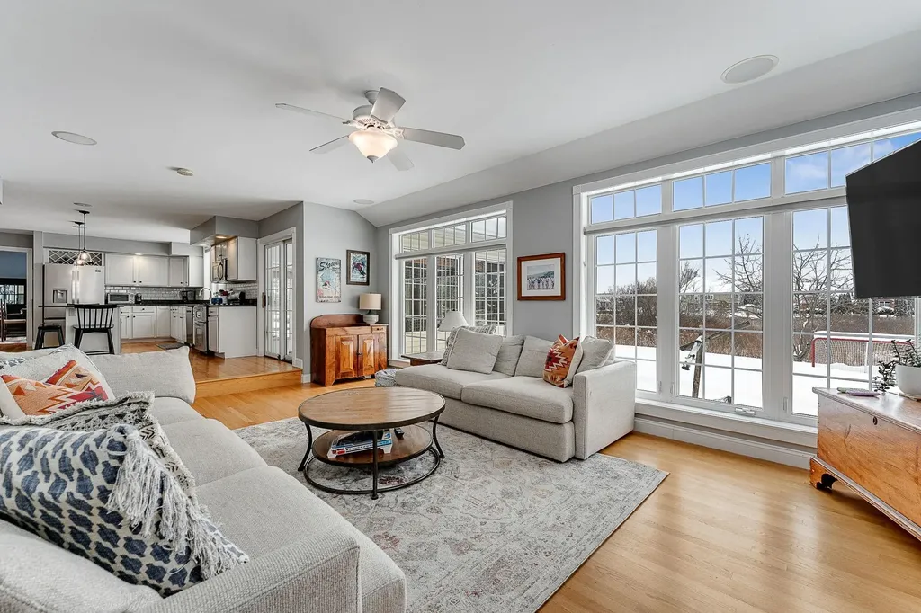 23 Vale Drive South Burlington VT 05403