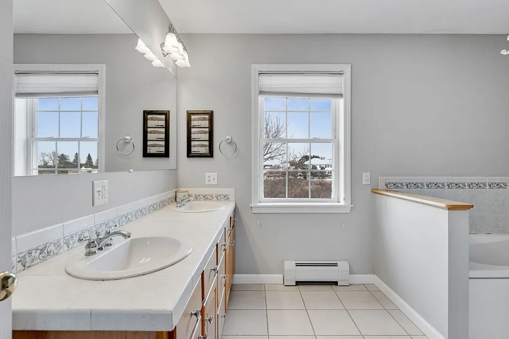 23 Vale Drive South Burlington VT 05403