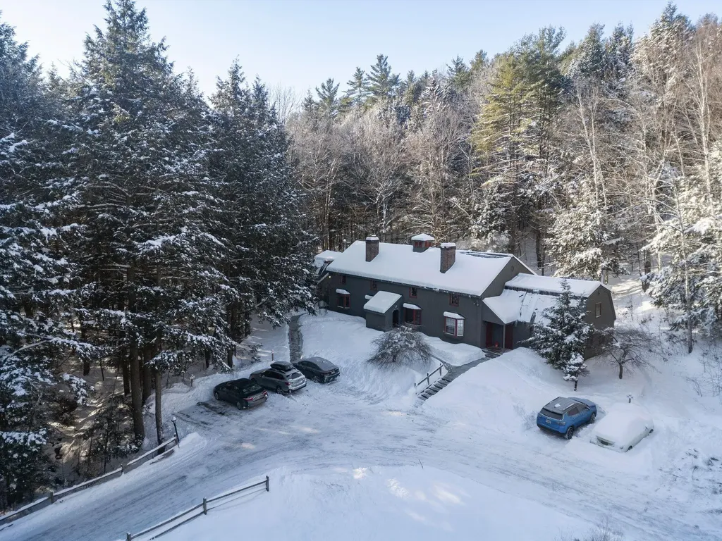 574 Willard Road Hartford VT 05001