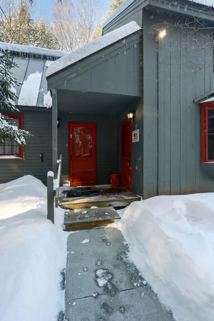 574 Willard Road Hartford VT 05001