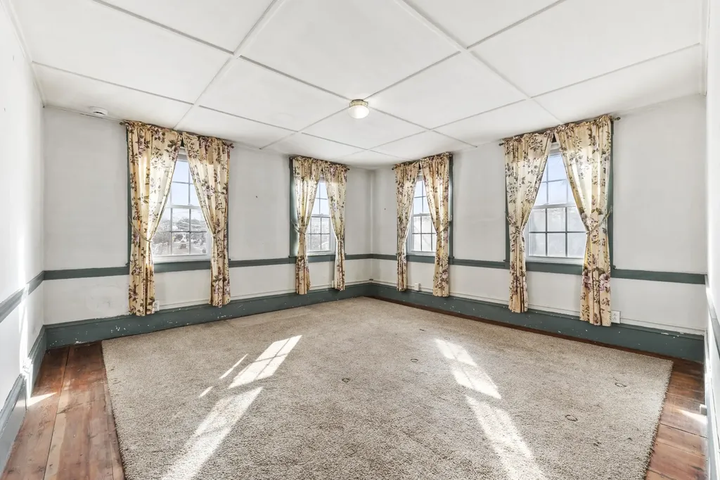 14 Berwick Road South Berwick ME 03908