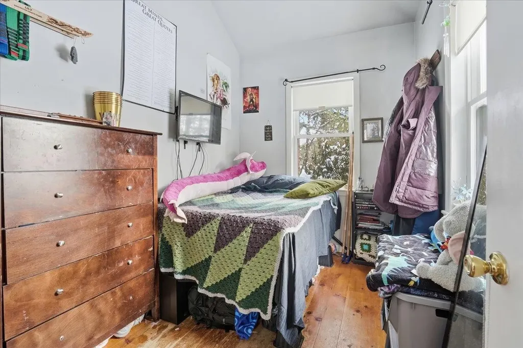 405 Upland Street Manchester NH 03102