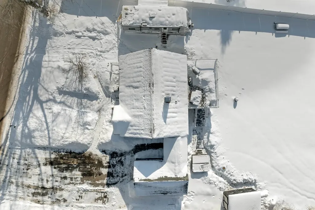 102 Elm Street Epping NH 03042