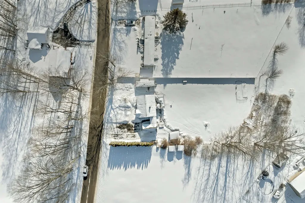 102 Elm Street Epping NH 03042