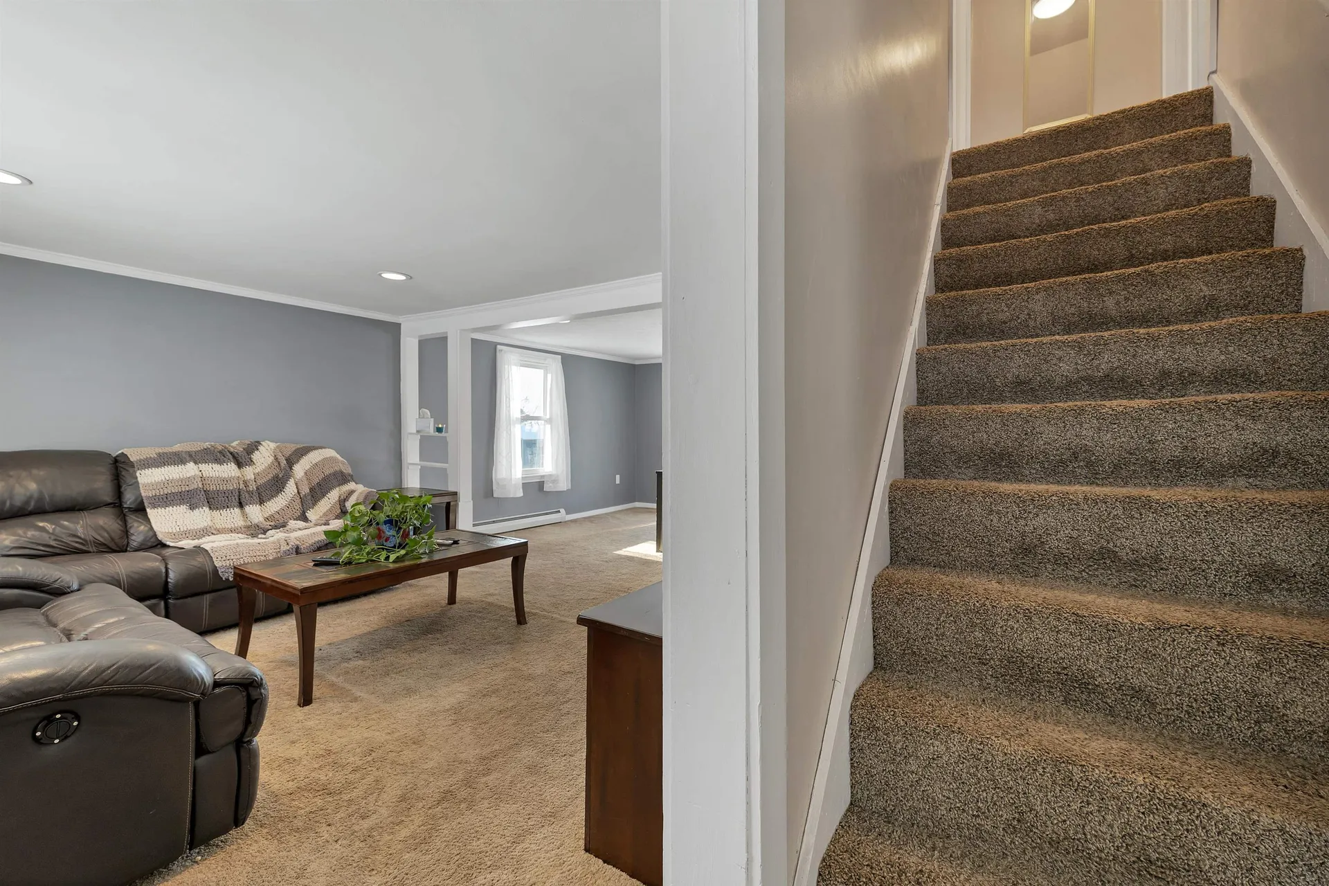 102 Elm Street Epping NH 03042