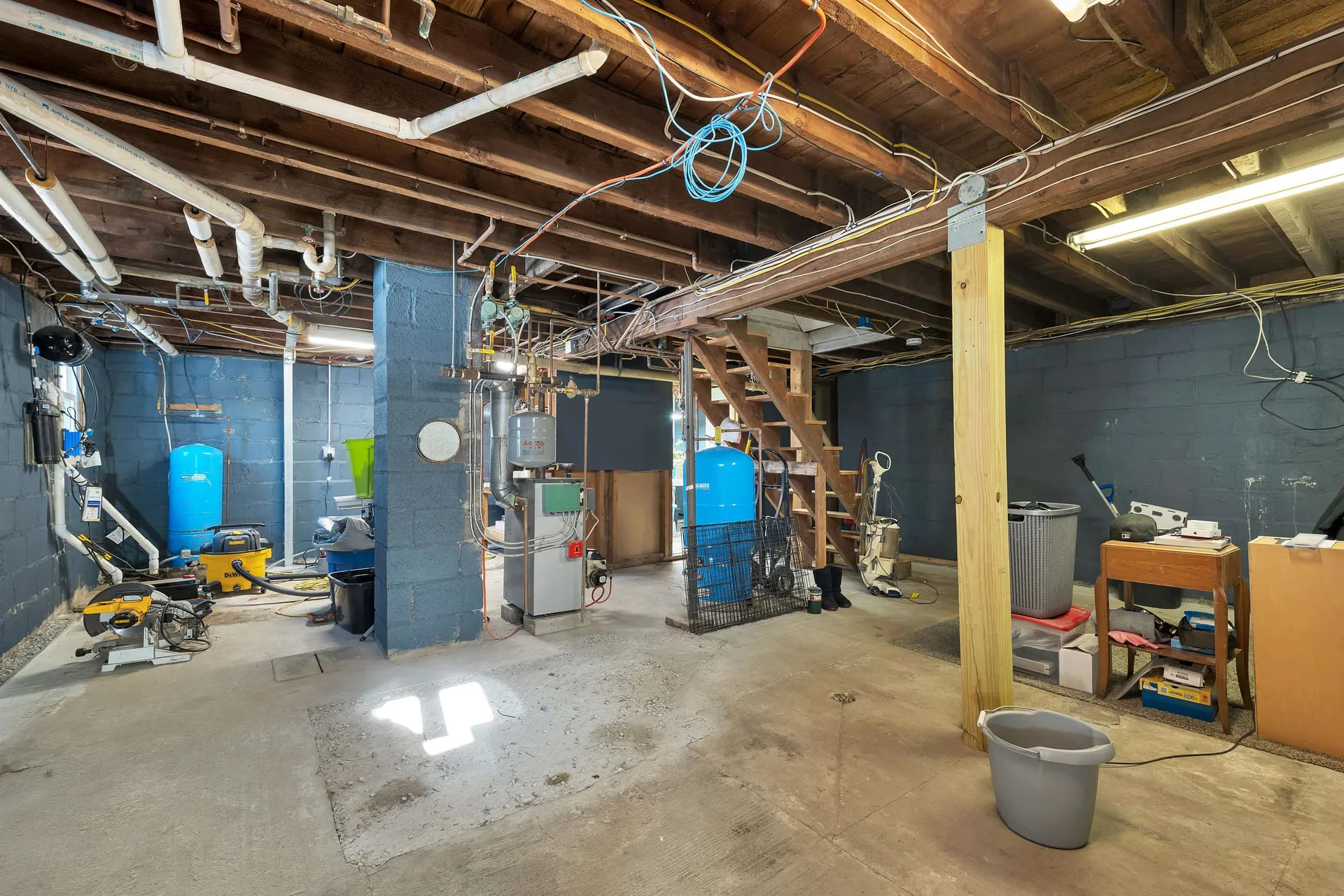 102 Elm Street Epping NH 03042