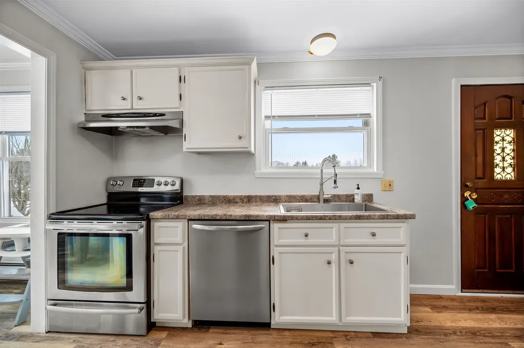 14 Crescent Lane Barre Town VT 05641