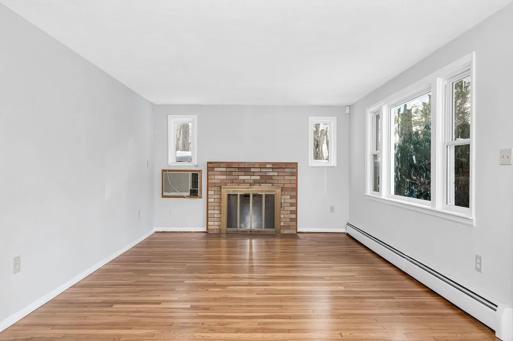 5 Craven Terrace Derry NH 03038