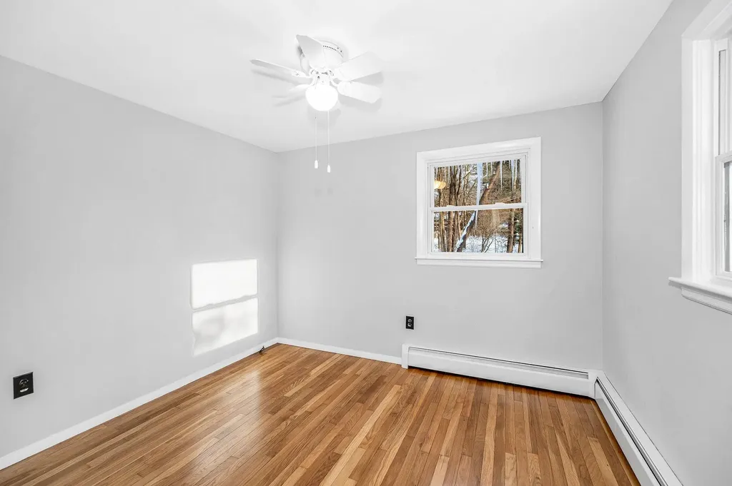 5 Craven Terrace Derry NH 03038